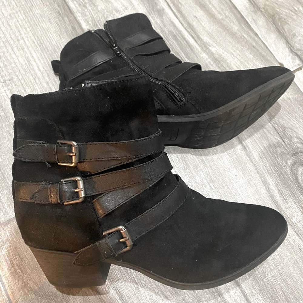 American Rag Woman’s Boots size 8 1/2